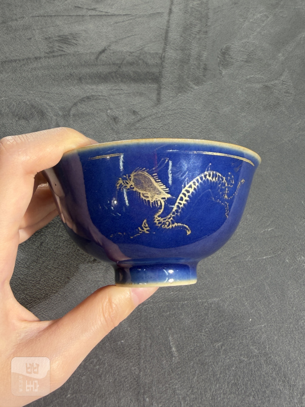 清乾隆霁蓝釉描金双龙赶珠纹茶园 - 图5